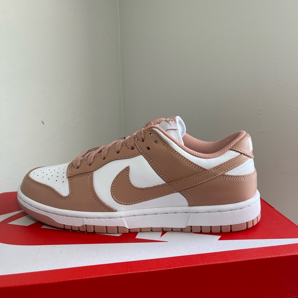 Nike Dunk Low Rose Whisper